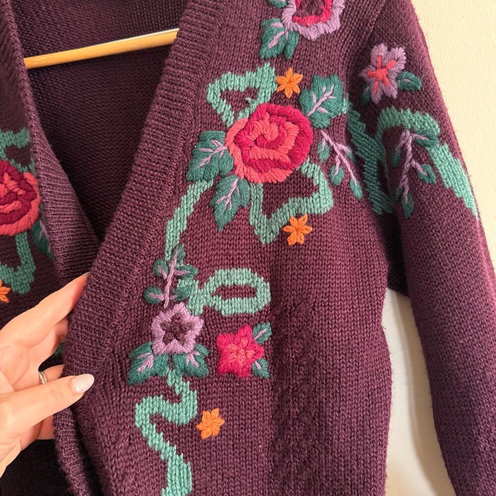 80s Vintage Alfred Dunner Burgundy Wool Blend Cardigan Embroidered Flowers | M - Picture 2 of 5
